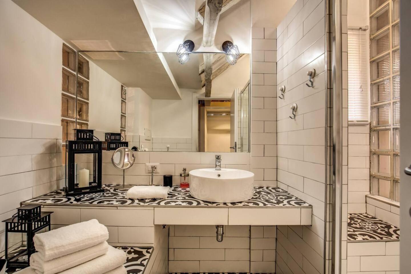 Attic With Terrace By Trevi Fountain Apartment Rome Exterior photo
