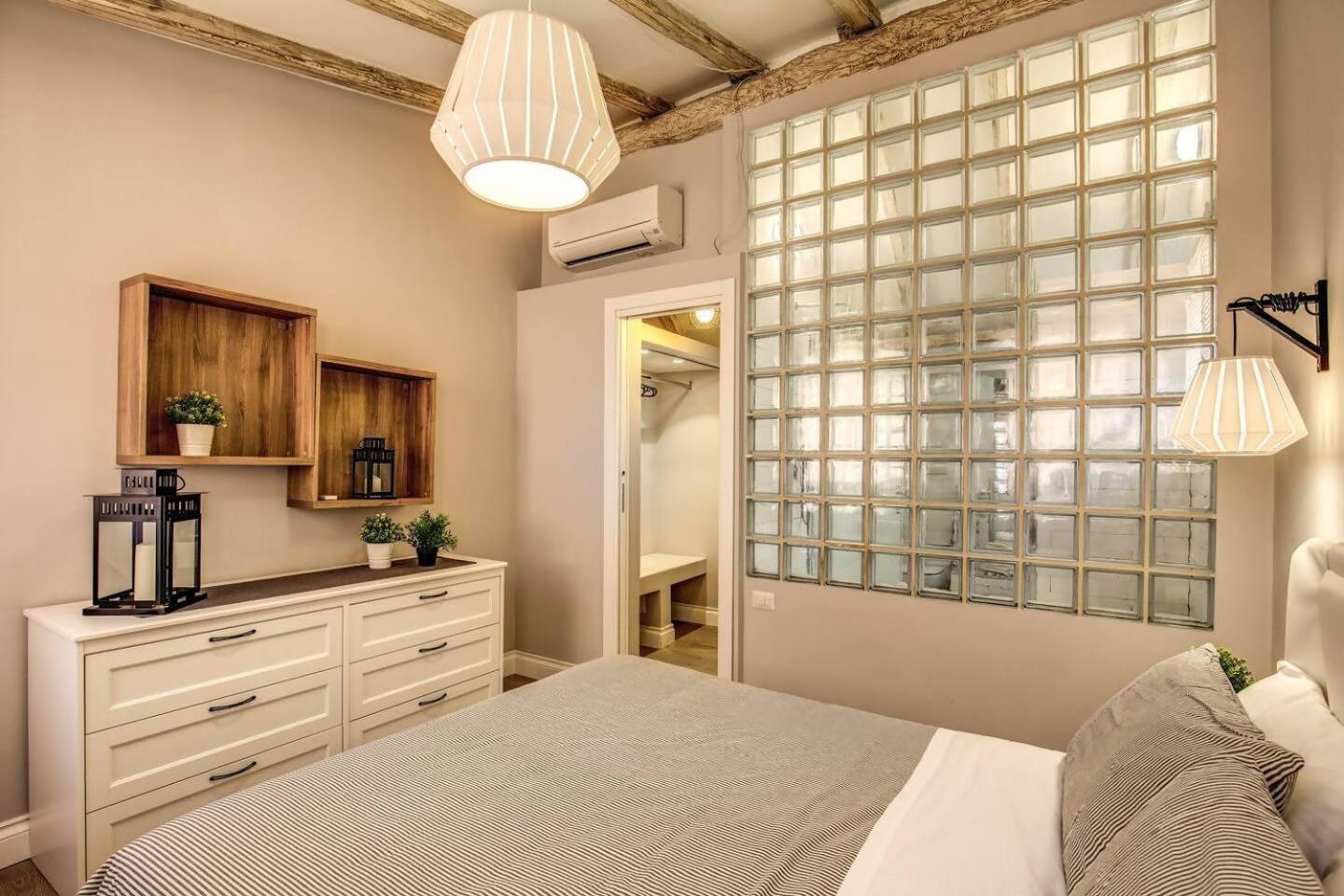 Attic With Terrace By Trevi Fountain Apartment Rome Exterior photo