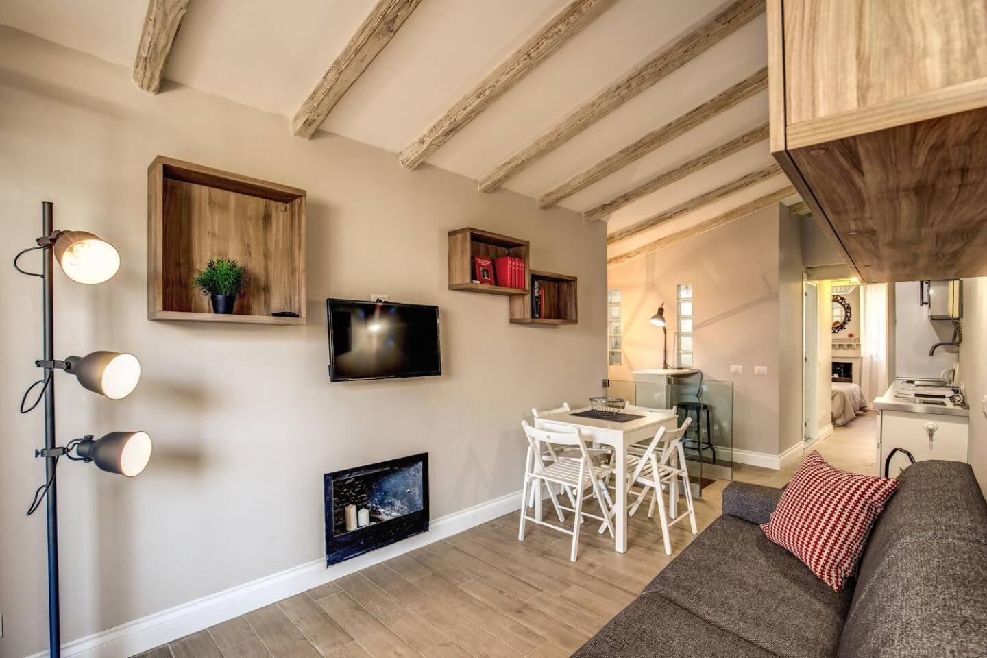 Attic With Terrace By Trevi Fountain Apartment Rome Exterior photo