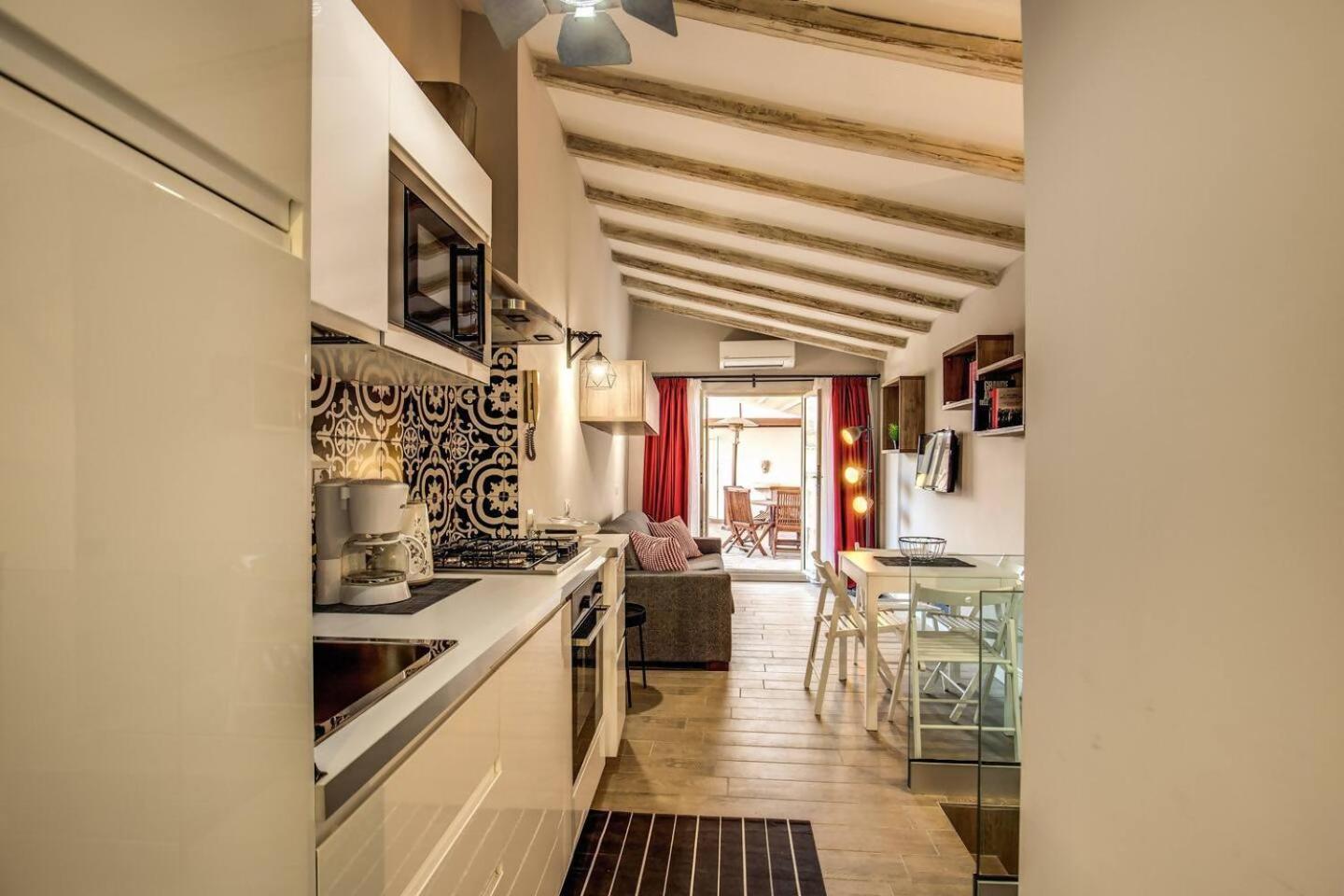 Attic With Terrace By Trevi Fountain Apartment Rome Exterior photo